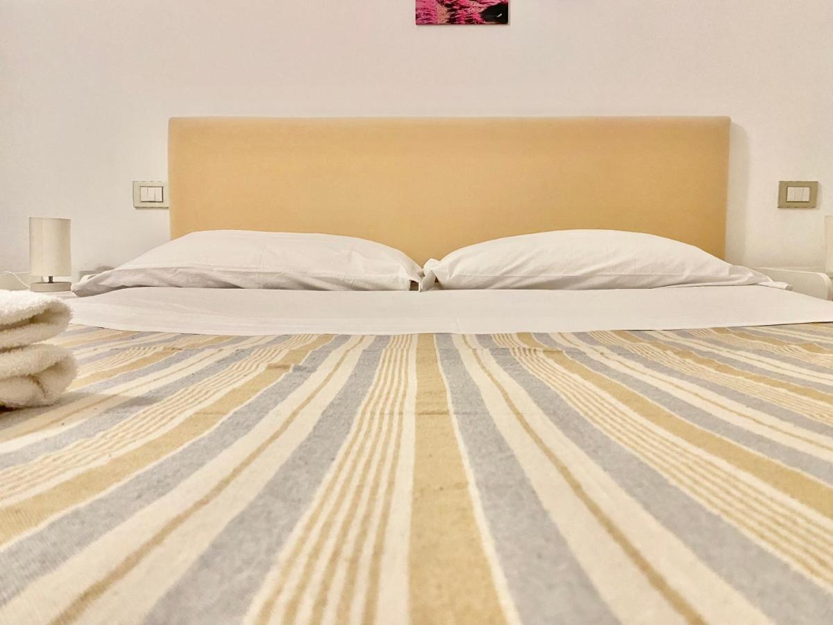 Bilocale In Piazza Duomo 4Pax Apartment Milan Bagian luar foto