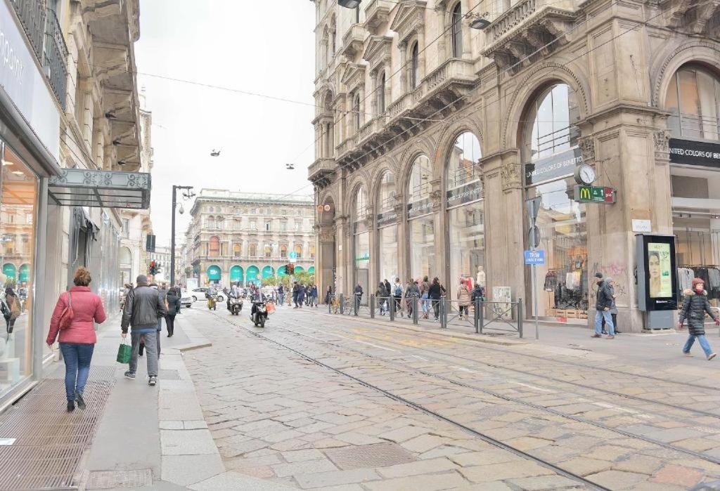 Bilocale In Piazza Duomo 4Pax Apartment Milan Bagian luar foto
