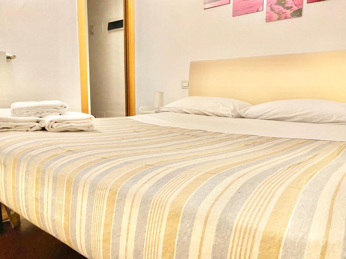 Bilocale In Piazza Duomo 4Pax Apartment Milan Bagian luar foto